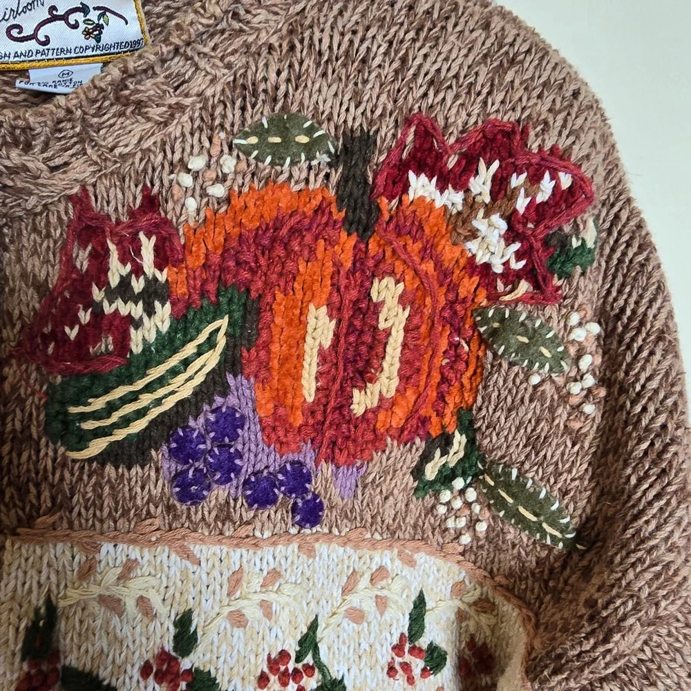 Heirloom Collectibles Vintage Fall Squirrel Pumpkin Cardigan Sweater Brown M